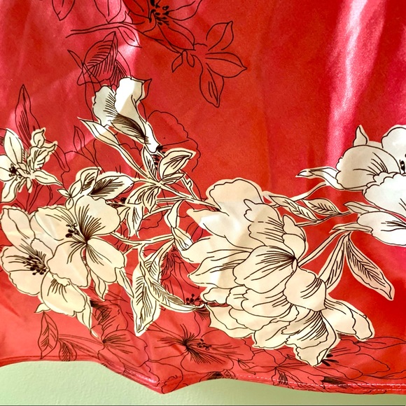 BEAUTIFUL SATIN SLIP NIGHT GOWN/DRESS - Picture 3 of 4